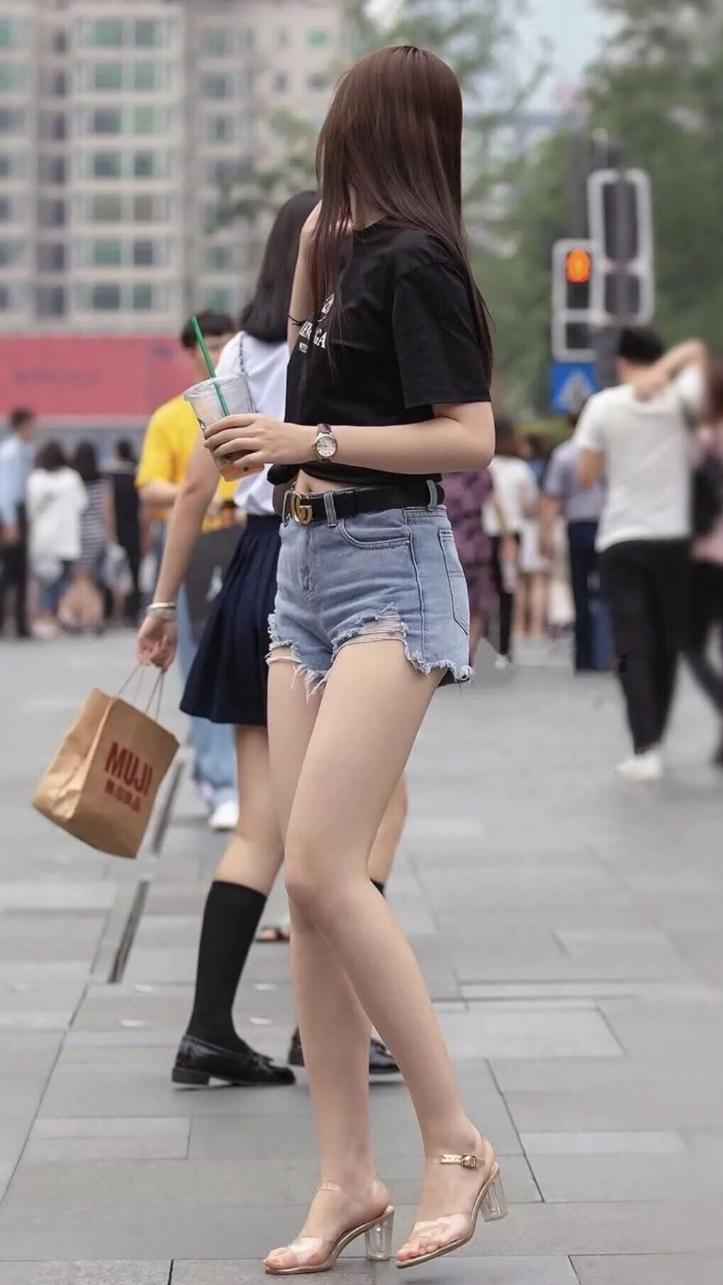 中超赛季控球权转移速度趋势，中超控股是什么概念